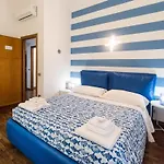 Panzió Casa Fubis Viareggio